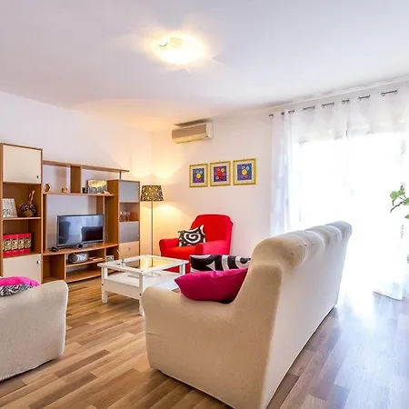 Apartment Miro