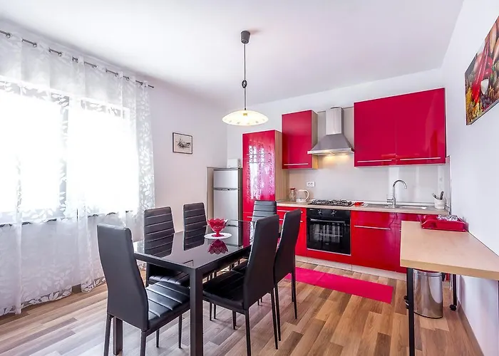 Miro Apartman Póla